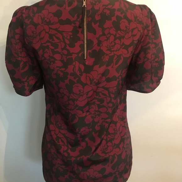 Pretty Loft blouse - Picture 2 of 3